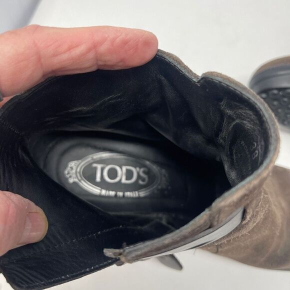 Tod's Women's Brown Suede Leather Round Toe Buckle Heeled Ankle Bootie Size 38 - Picture 7 of 7